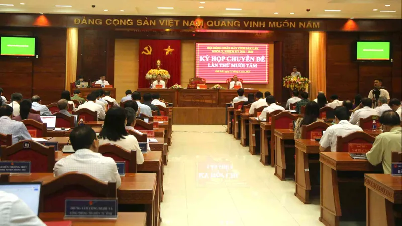 Đắk Lắk thống nhất miễn nhiệm Chủ tịch UBND tỉnh