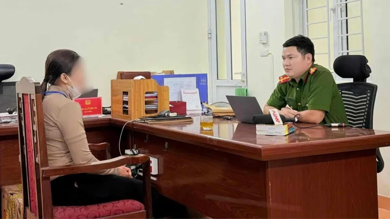 Một phụ nữ bị lừa nhận đơn hàng "0 đồng", mất hơn 400 triệu đồng