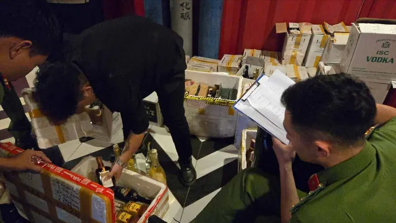 Đà Lạt: Phát hiện 283 chai rượu ngoại không có chứng từ trong quán bar
