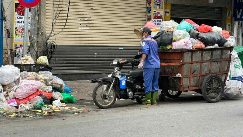Đơn vị thu gom rác thải sinh hoạt trên địa bàn quận 3, TPHCM. Ảnh: Thanh Hiền