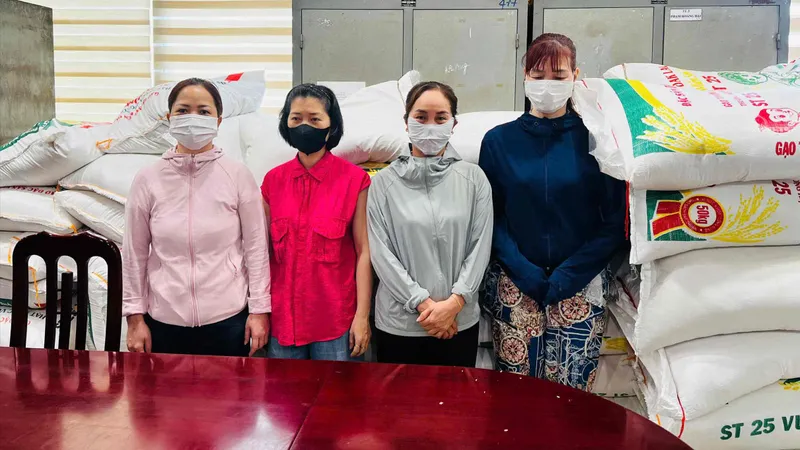 Khởi tố 4 đối tượng giả thương hiệu gạo ngon nhất thế giới