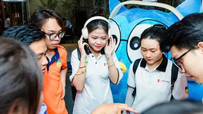 “Viết chữa lành”: Cuộc thi dành cho những người yêu viết lách 