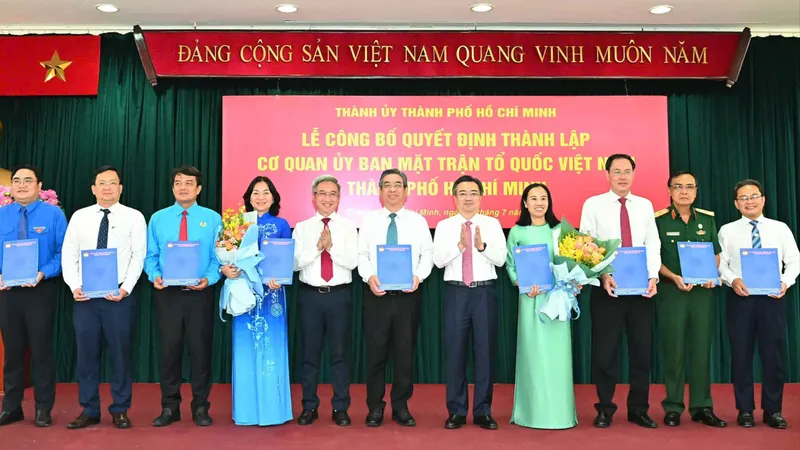 Công bố Quyết định thành lập Cơ quan Ủy ban MTTQ Việt Nam TPHCM