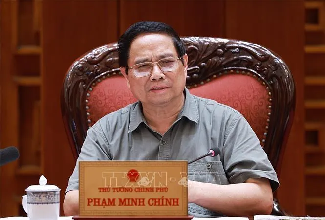 Thủ tướng Phạm Minh Chính chủ trì cuộc họp. Ảnh: TTXVN