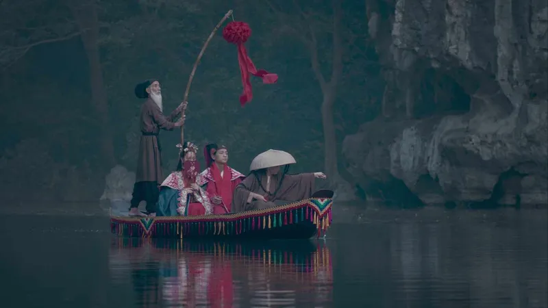 Lâm Thanh Mỹ tái xuất ám ảnh trong “Khế ước bán dâu”