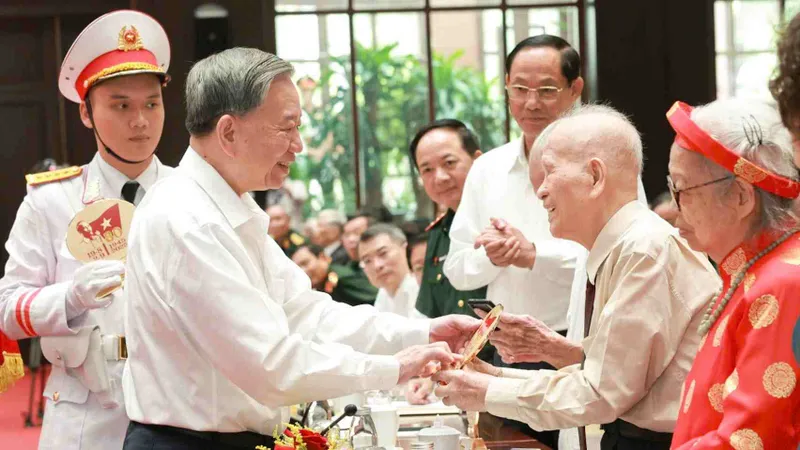 Ghi nhớ, tri ân và trân trọng lịch sử để vững bước tiến vào kỷ nguyên mới