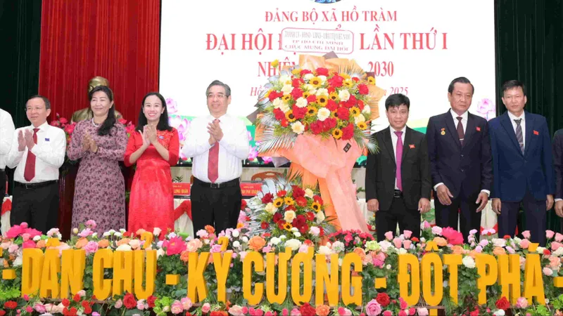 Phát triển xã Hồ Tràm thành trung tâm du lịch biển đẳng cấp quốc tế