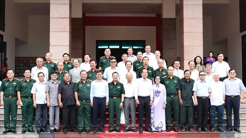Đề xuất biên soạn công trình lịch sử Biệt động Sài Gòn anh hùng