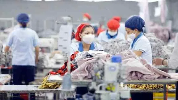 Phải nộp kinh phí công đoàn cùng thời điểm nộp bảo hiểm xã hội 