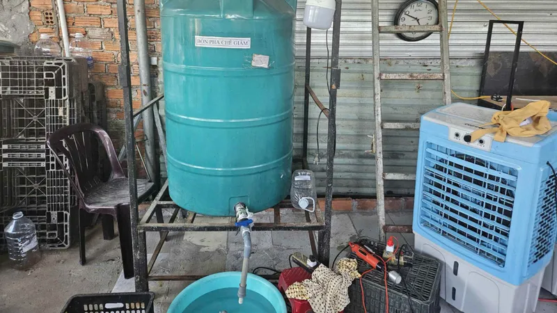 Công an Đà Nẵng triệt phá đường dây sản xuất giấm giả