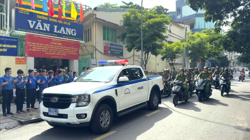 Lãnh đạo phường Tân Định phát động cao điểm
