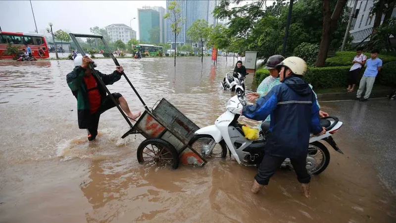 Bao giờ Hà Nội và miền Bắc ngớt mưa?