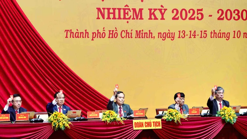 Quang cảnh phiên trù bị Đại hội đại biểu Đảng bộ TPHCM lần thứ I, nhiệm kỳ 2025-2030
