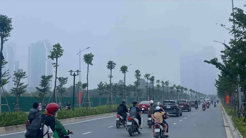 Không khí lạnh về sớm, Hà Nội xuất hiện sương mù