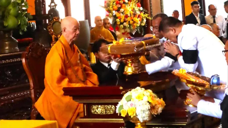 Lễ Dâng y Kathina Hoàng gia Thái Lan tại TPHCM