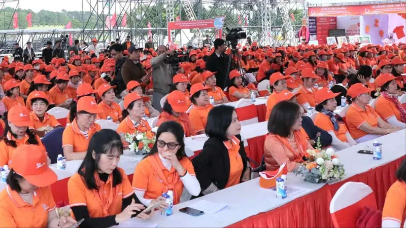 Đảm bảo an toàn cho phụ nữ và trẻ em gái trong kỷ nguyên số