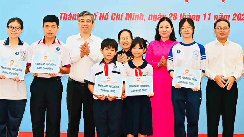 Đoàn đại biểu dự Đại hội MTTQ Việt Nam TPHCM chung tay chăm lo an sinh xã hội