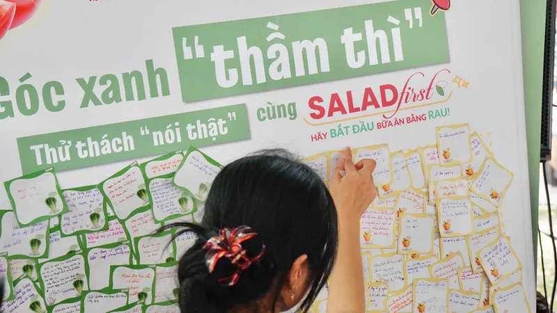 Salad first cùng sinh viên Nông lâm: Nuôi dưỡng sức trẻ, lan tỏa sức khỏe