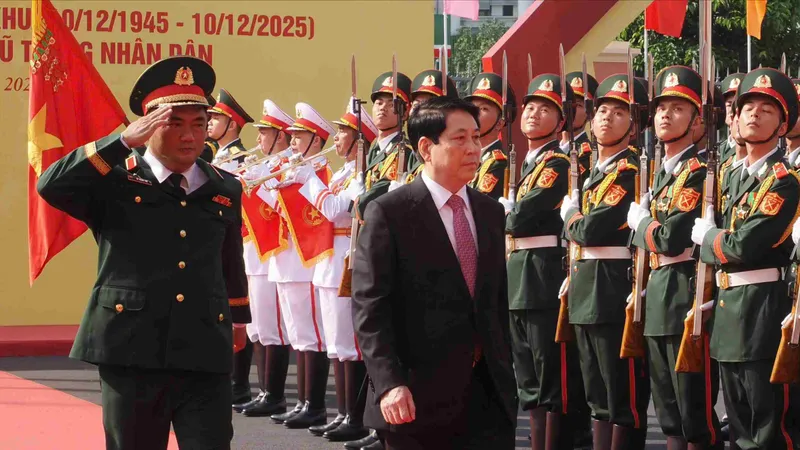 Lãnh đạo Đảng và Nhà nước dự lễ kỷ niệm 80 năm Ngày truyền thống Lực lượng vũ trang Quân khu 7