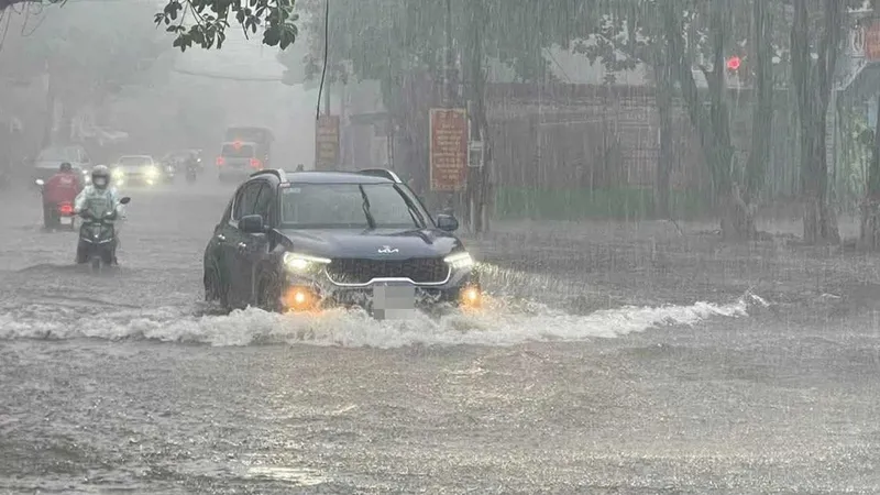 Nguyên nhân ngày 11-12, nhiều nơi ở Nam bộ mưa to