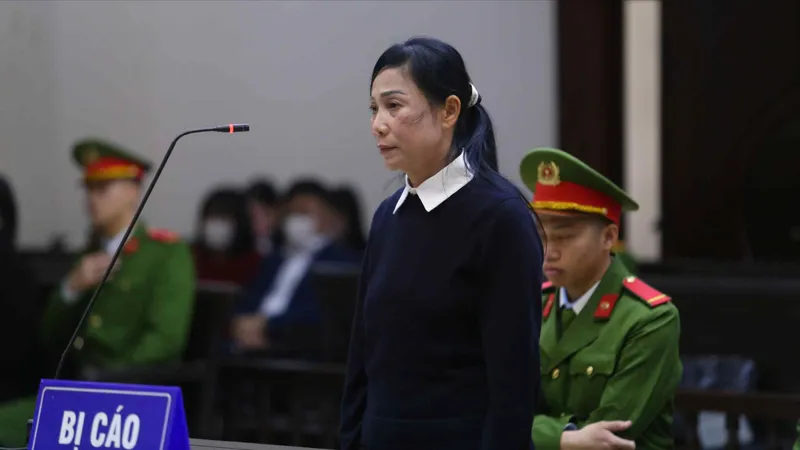 Bị cáo Hoàng Thị Thúy Lan xin bán 2 mảnh đất để khắc phục thêm hậu quả
