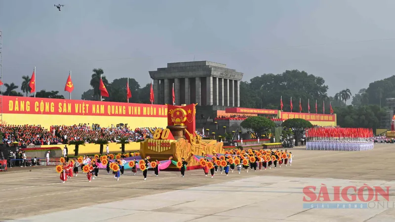 Công bố 10 dấu ấn nổi bật của Thủ đô Hà Nội trong năm 2025