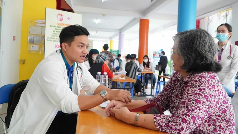 Phường Hòa Hưng: Hơn 500 người dân được khám bệnh miễn phí 