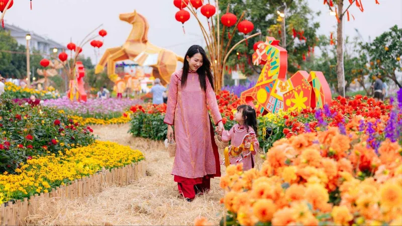 Khai mạc Home Hanoi Xuan 2026 – “Phúc mã phi xuân” tại phía Tây Hà Nội