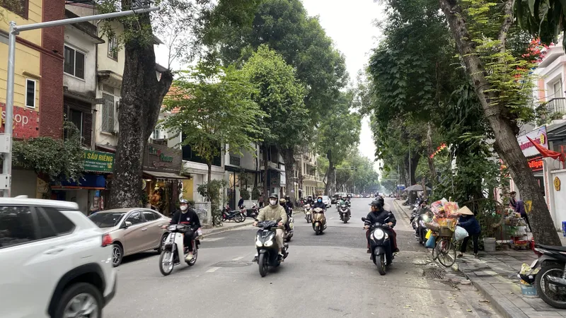 Nam bộ có mây, ngày nắng