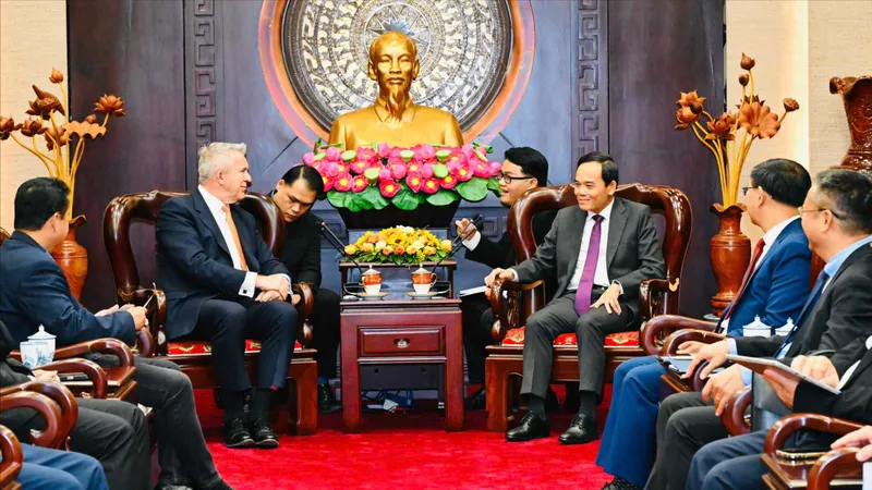 Bí thư Thành ủy TPHCM Trần Lưu Quang: Tạo điều kiện thuận lợi để triển khai dự án trung tâm dữ liệu AI
