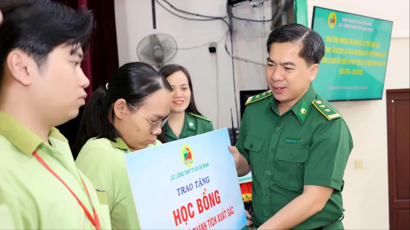 Lực lượng TNXP TPHCM tri ân, chăm lo đối tượng chính sách