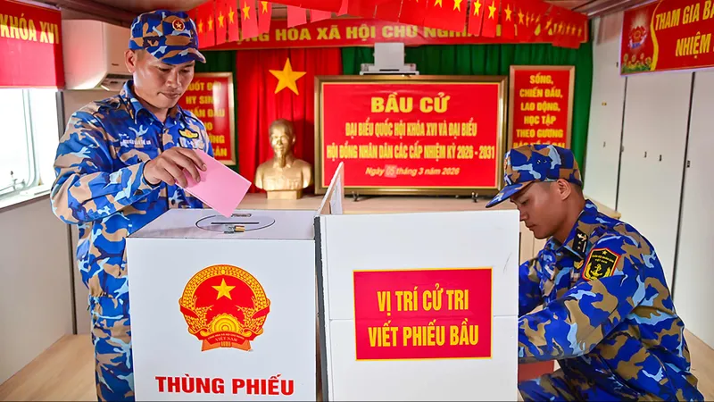 Hoàn thành bầu cử sớm trên biển khu vực phía Nam