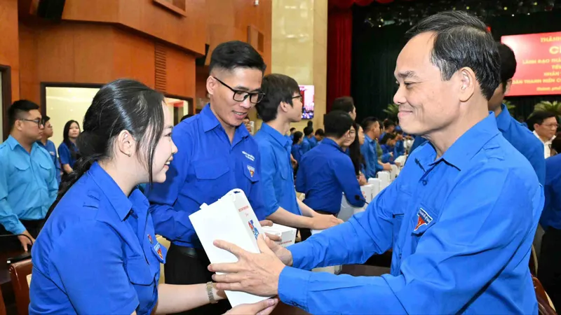 Đoàn viên, thanh niên đề xuất nhiều vấn đề với lãnh đạo TPHCM 