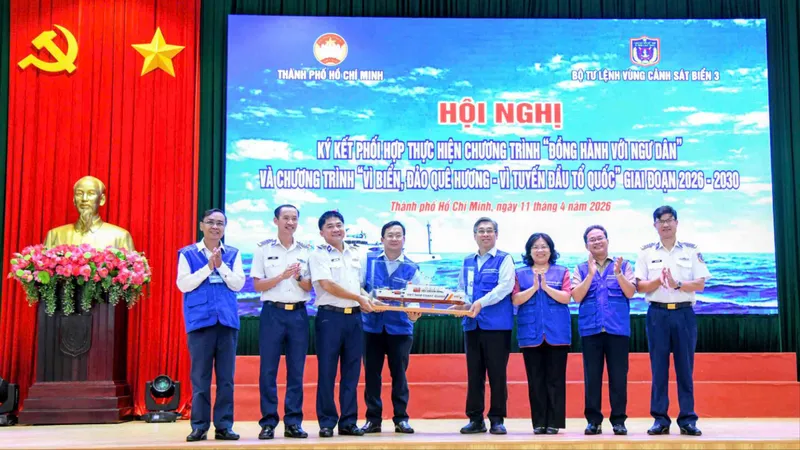 Ủy ban MTTQ Việt Nam TPHCM và Bộ Tư lệnh Vùng Cảnh sát biển 3 ký kết chương trình phối hợp giai đoạn 2026-2030