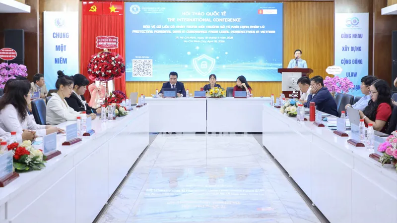 Nhiều chuyên gia tham dự, chia sẻ tại hội thảo