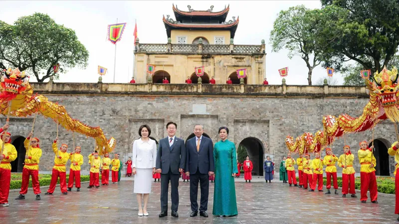 Tổng Bí thư, Chủ tịch nước Tô Lâm và phu nhân chủ trì Chương trình hữu nghị đặc biệt