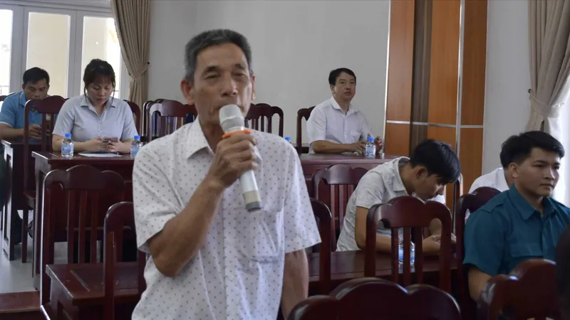 Cử tri đề nghị điều chỉnh giờ học, tăng quyền lợi BHYT