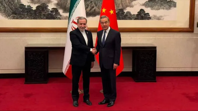 Ngoại trưởng Iran thăm Trung Quốc