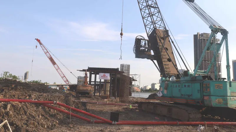TPHCM tập trung tháo gỡ khó khăn, vướng mắc đối với các dự án tồn đọng kéo dài. Ảnh: QUỐC HÙNG