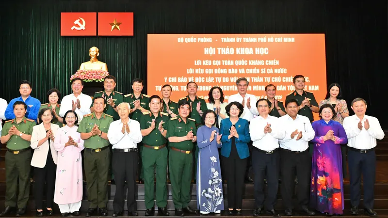 Đại biểu dự hội thảo khoa học do Bộ Quốc phòng phối hợp với Thành ủy TPHCM tổ chức (ẢNH: VIỆT DŨNG)