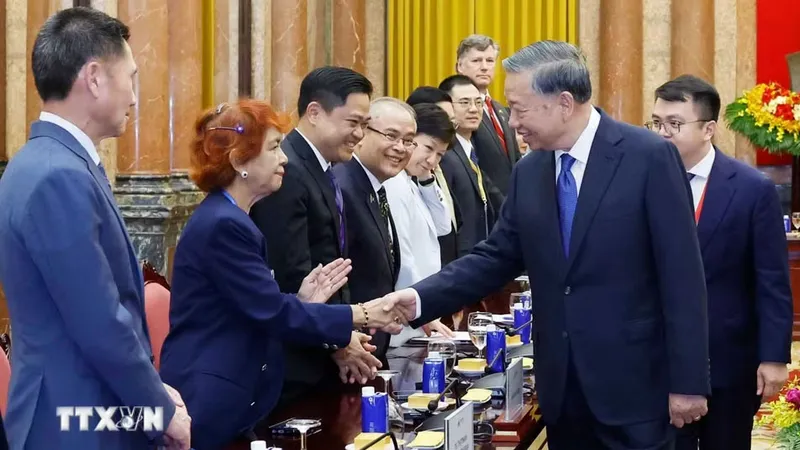 Tổng Bí thư, Chủ tịch nước Tô Lâm tiếp trưởng đoàn các nước và các đại biểu quốc tế tham dự Diễn đàn Tương lai ASEAN 2026. Ảnh: TTXVN