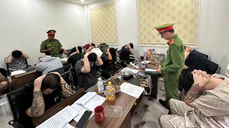 TPHCM: Phát hiện, xử lý nhóm người nước ngoài cư trú trái phép