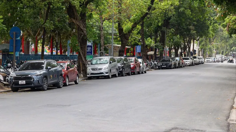 Hà Nội tăng tốc chống ngập, nhiều tuyến phố được hoàn trả khang trang 