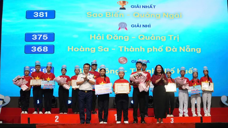 Đội Sao Biển đoạt giải Nhất cuộc thi “Em yêu biển, đảo quê hương” 