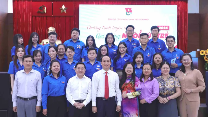 Các phóng viên - biên tập viên được tuyên dương Giải thưởng Ngòi Bút Trẻ năm 2026