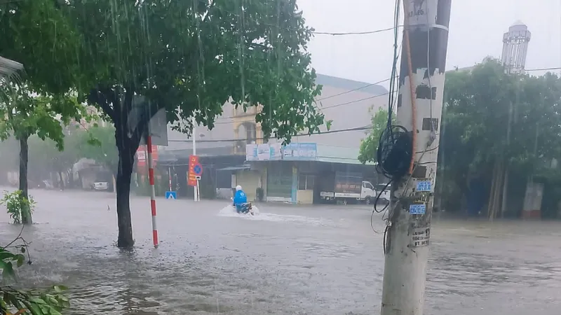 Bão số 1 suy yếu thành áp thấp nhiệt đới