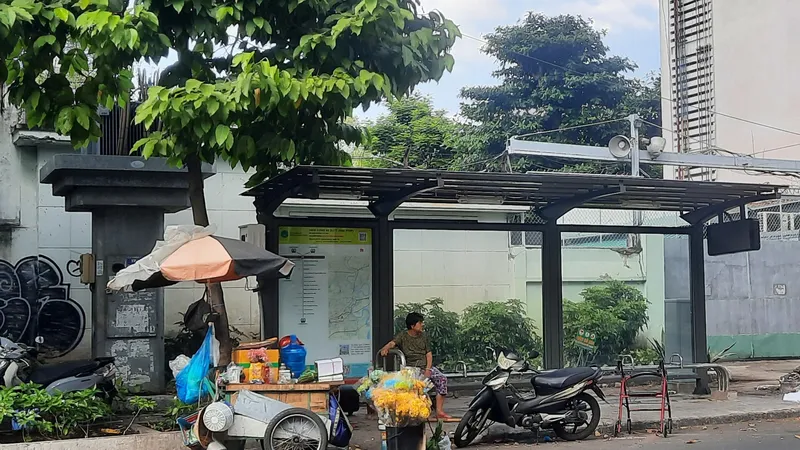 Tăng cường kiểm tra trạm dừng, nhà chờ xe buýt