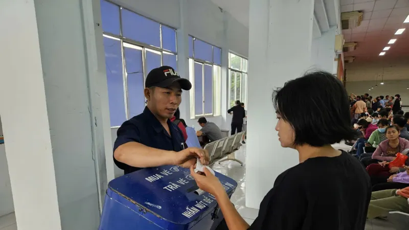 Ngành đường sắt lưu ý người dân khi mua vé tàu Tết 2025