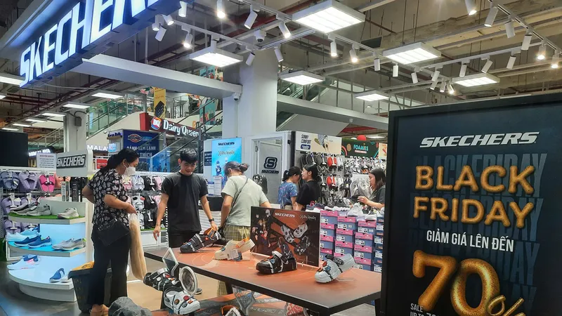 Bùng nổ mua sắm ngày Black Friday