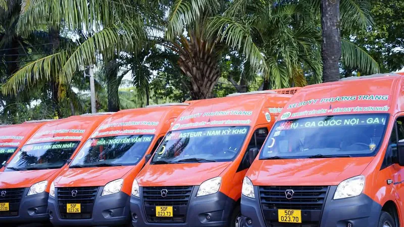 Bố trí xe buýt trung chuyển miễn phí tại sân bay Tân Sơn Nhất